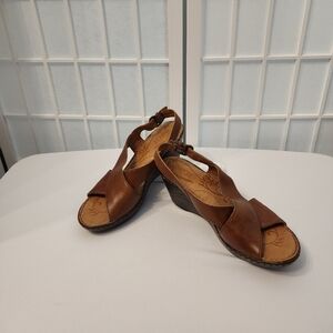 Born Brown Leather Wedge Sandals